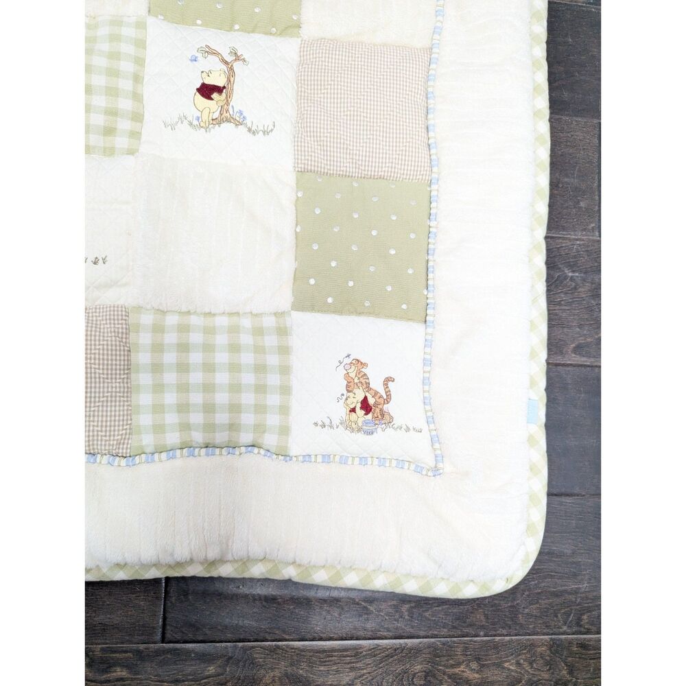 Vintage Winnie the Pooh Disney Crib Blanket Wall Hanging Cream Sage Embroidery - Picture 3 of 12